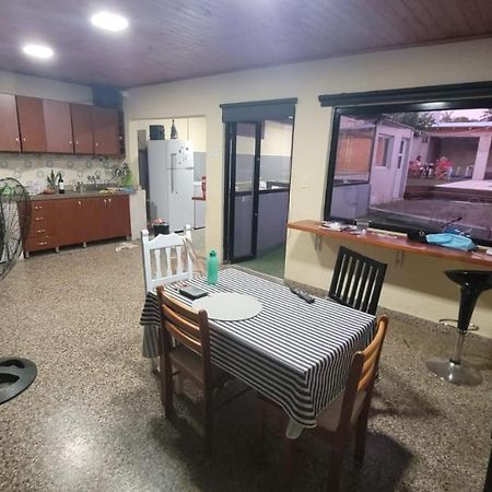 Habitacion Privada En Casa Particular Con Bano Y Espacios En Comun Compartidos- Precios Para 2 Personas 13000 Pesos Argentinos - 1 Persona 7500 Por Noche Concordia Exteriör bild